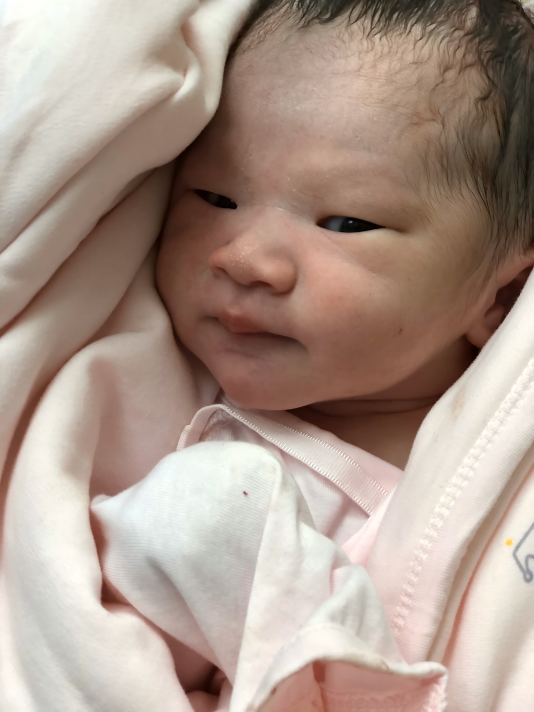 小帅哥，欢迎来到这个世界。